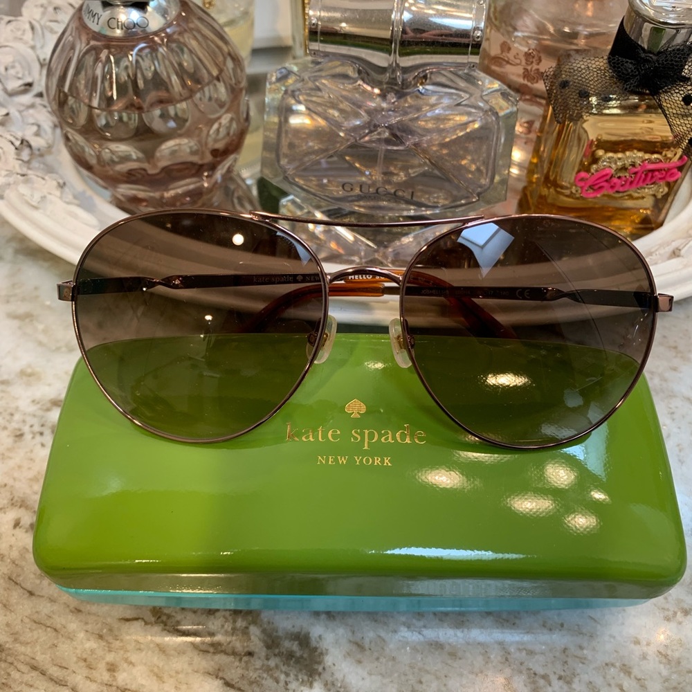 *** SOLD *** Kate Spade Sunglasses with Case